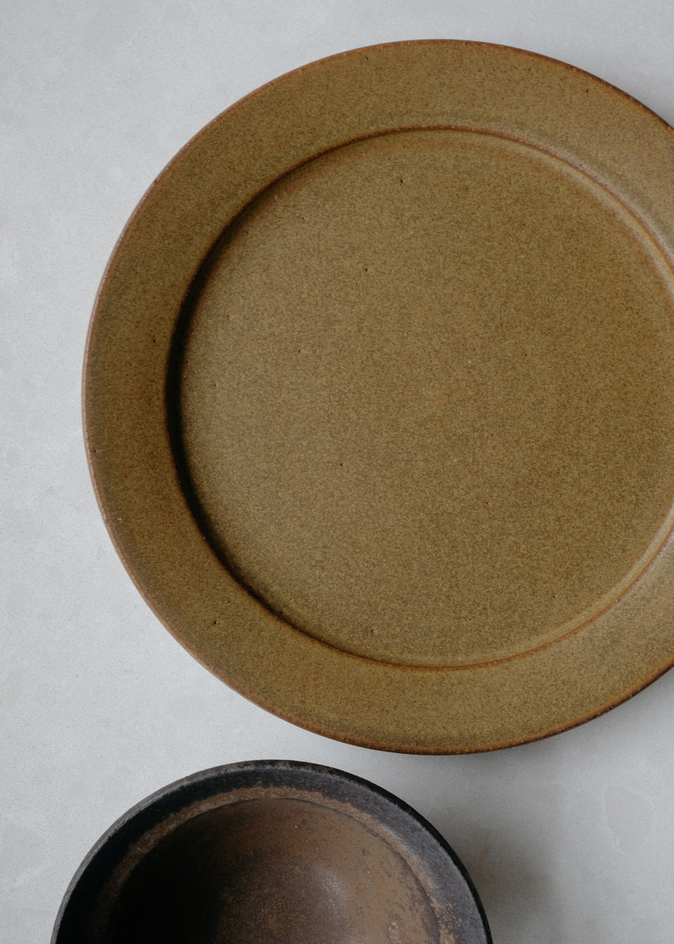 Garden Plate in Avocado Pit