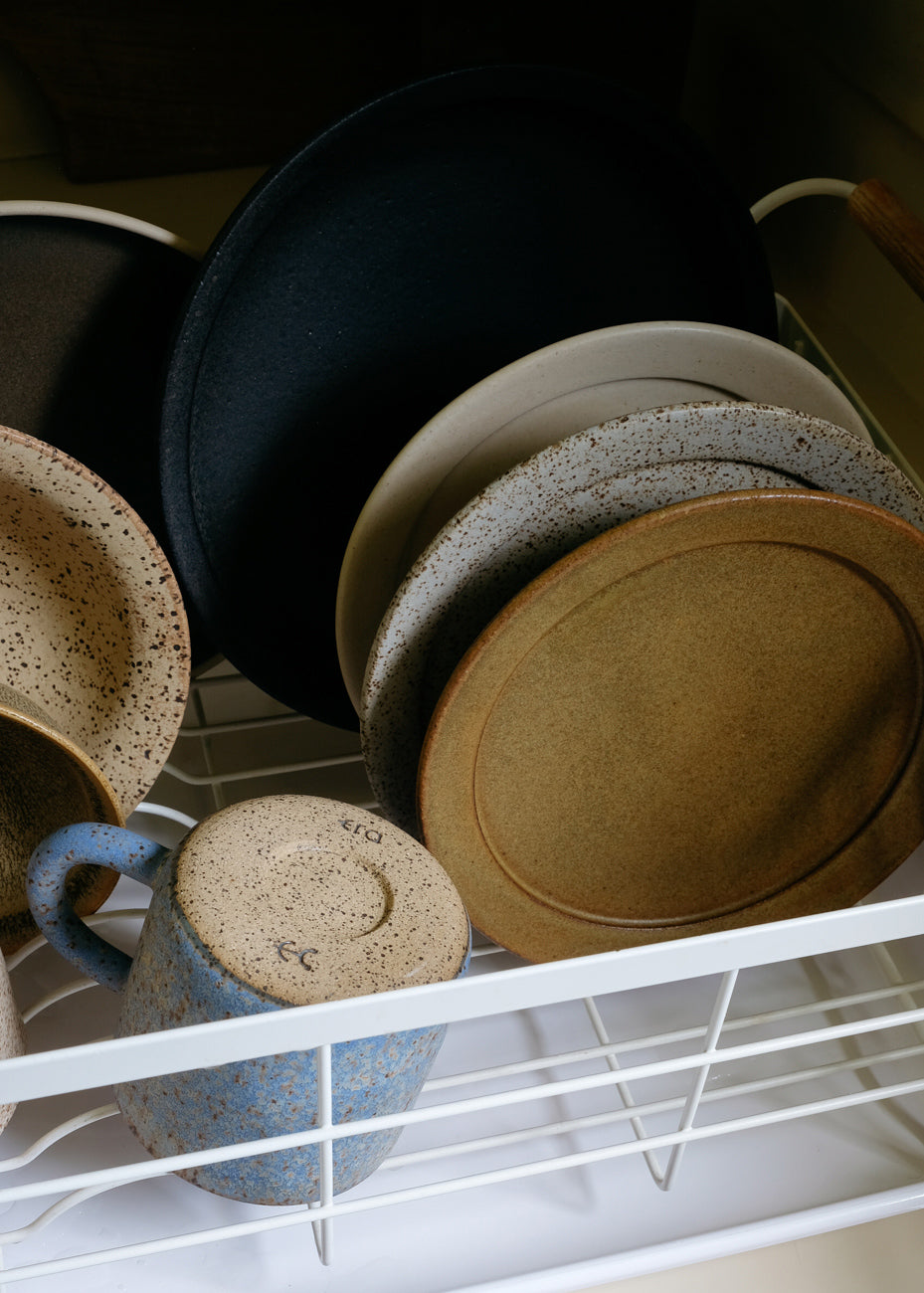 Garden Plate in Avocado Pit