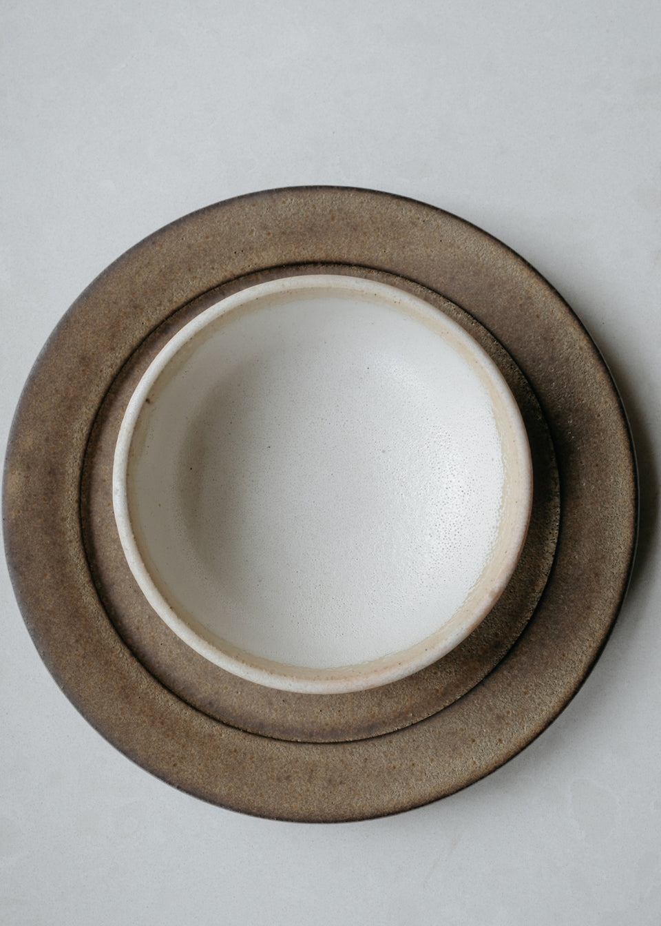 Garden Plate in Skipping Stone