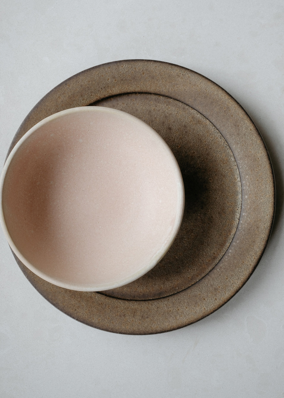 Garden Plate in Skipping Stone