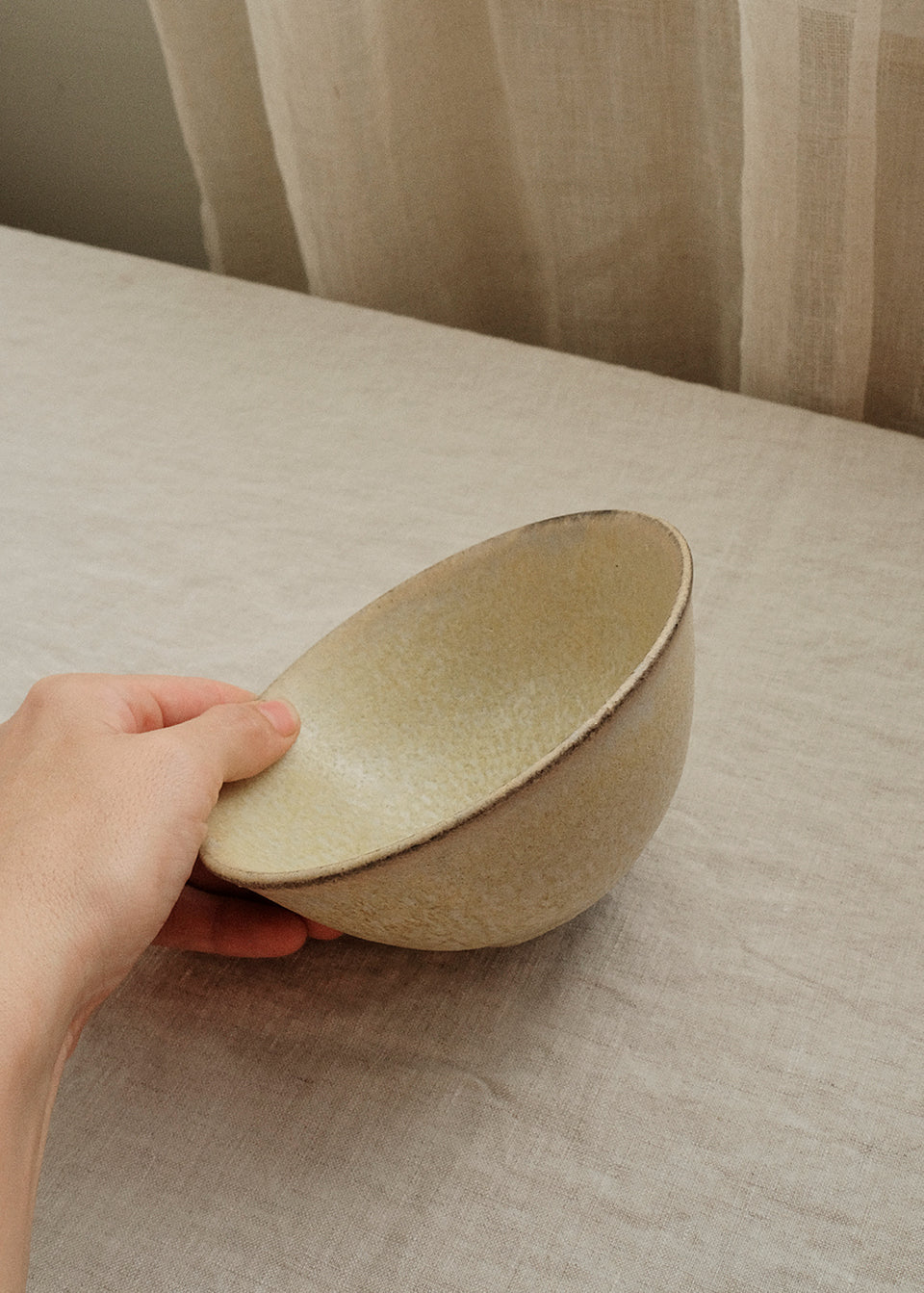 Scoop Bowl in Honeycomb