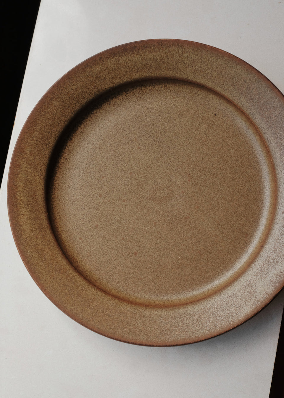Garden Plate in Avocado Pit